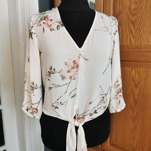 Dynamite blouse